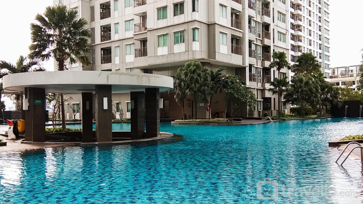 Kolam-renang-apartemen-thamrin-residence-jakarta-1